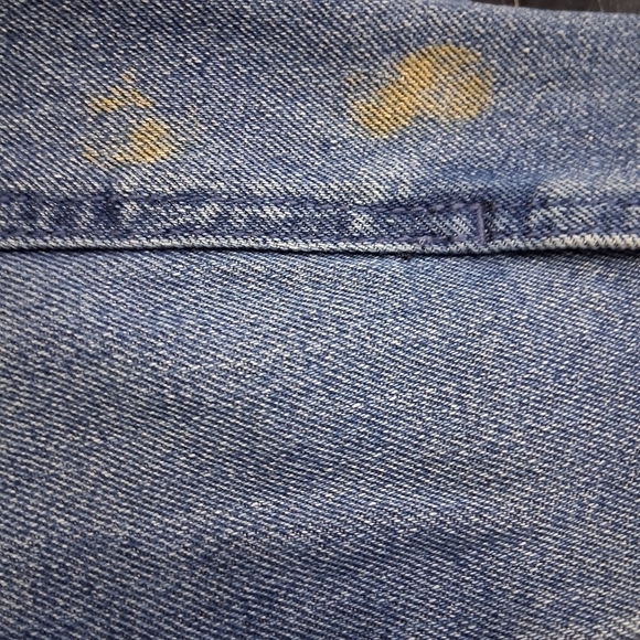 Blue Denim Jacket with Floral Embroidery        Size L - Picture 14 of 14